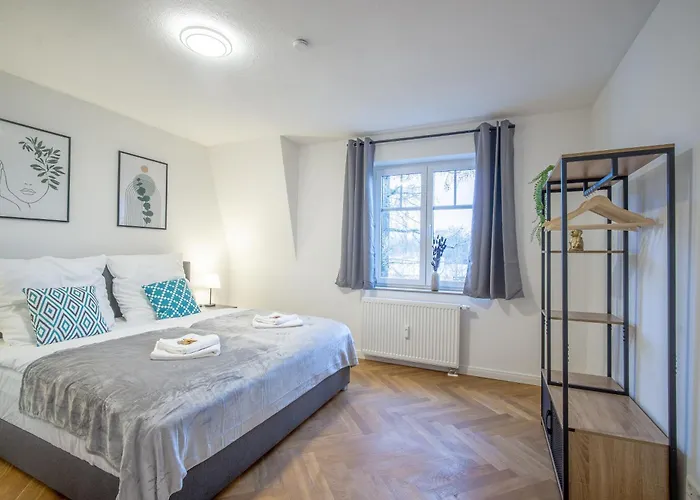 Coview - Design - 2 Schlafzimmer - Kueche - Highspeed Wlan Appartement *